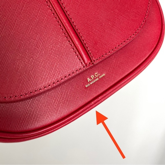 ❤️♻️ NWOT A.P.C. BETTY TEXTURE  SHOULDER BAG in red - Picture 9 of 9